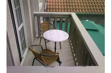 Muntenegru Privát Risan, Exteriorul